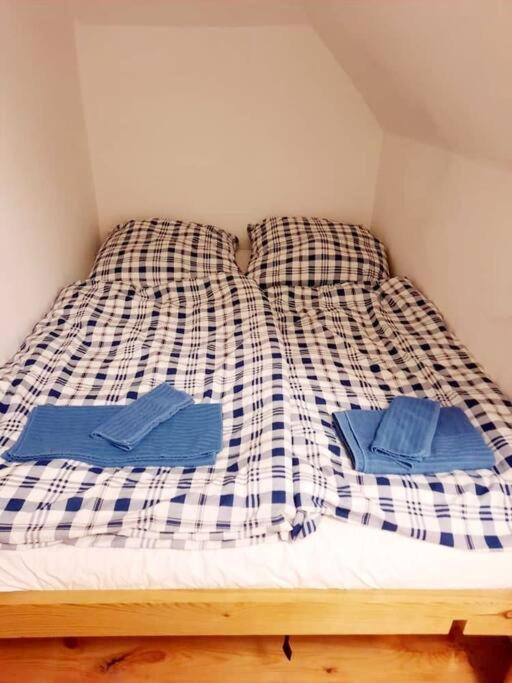 Appartement With Parking In 11