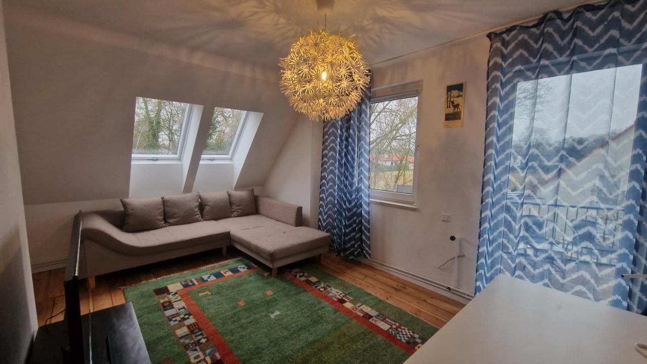 Appartement With Parking In 11 Berlijn